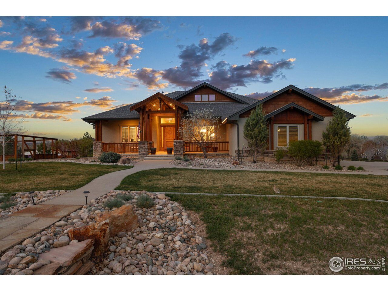 Property Photo:  915 Wheatridge Ct  CO 80537 
