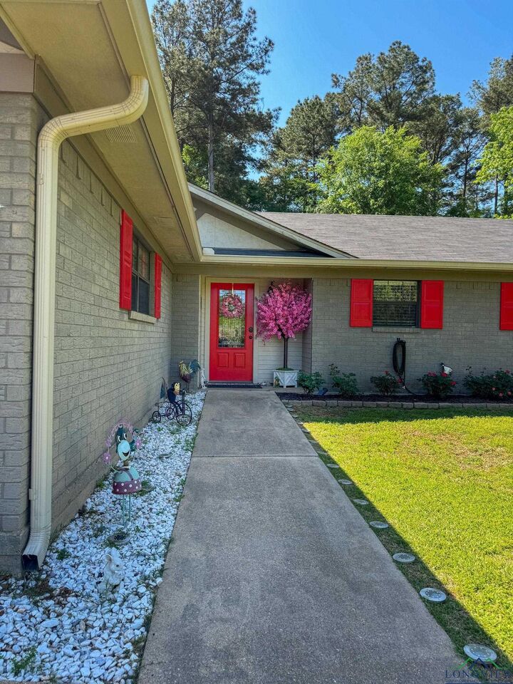 Property Photo: 903 N Cypress Street TX 75633