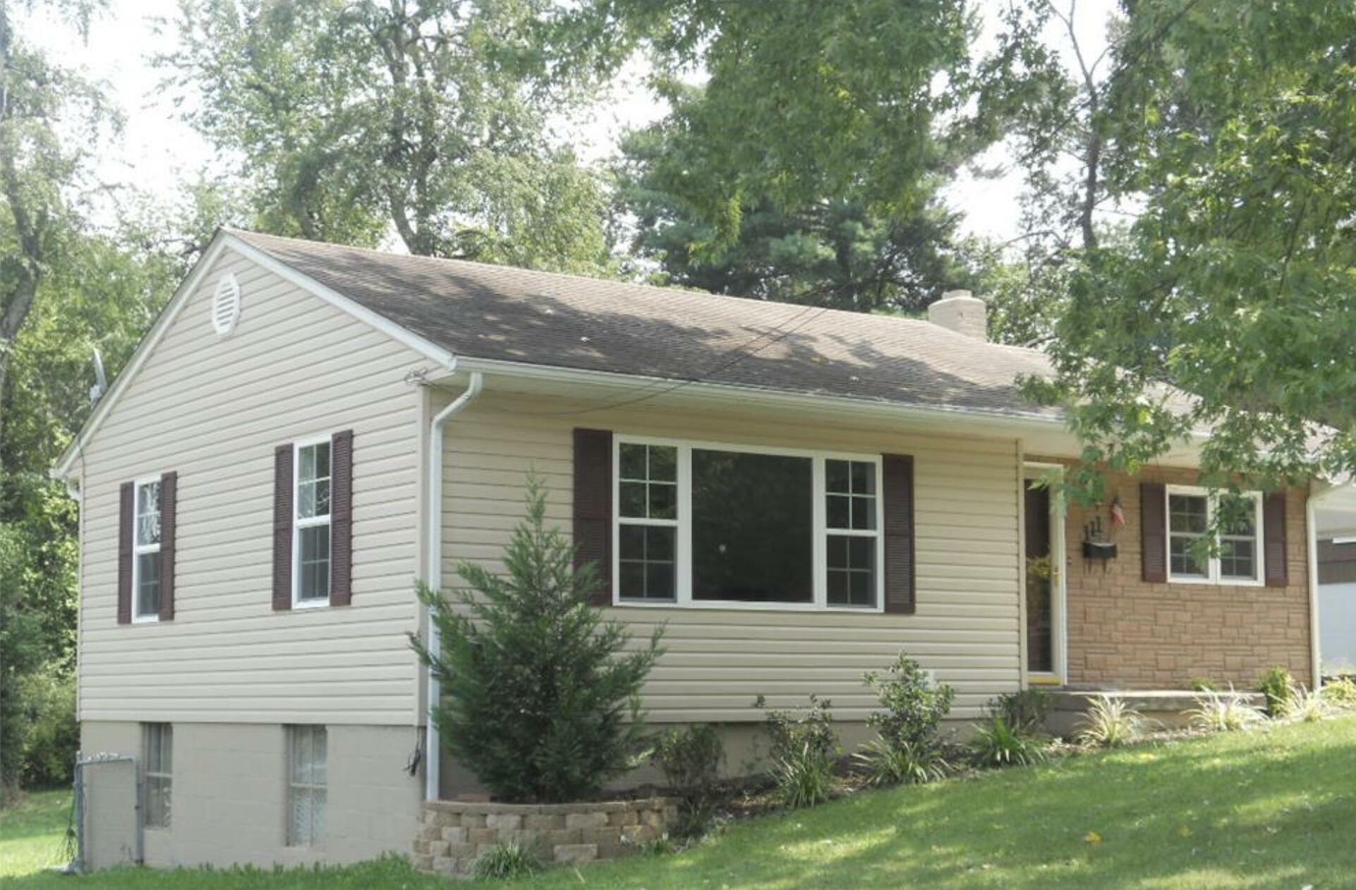 Property Photo: 111 Holly Hill Dr KY 40403