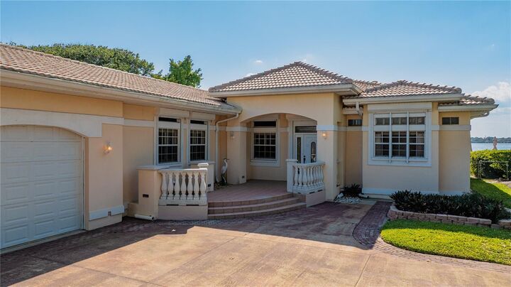 2542 S Peninsula Drive  Daytona Beach FL 32118 photo