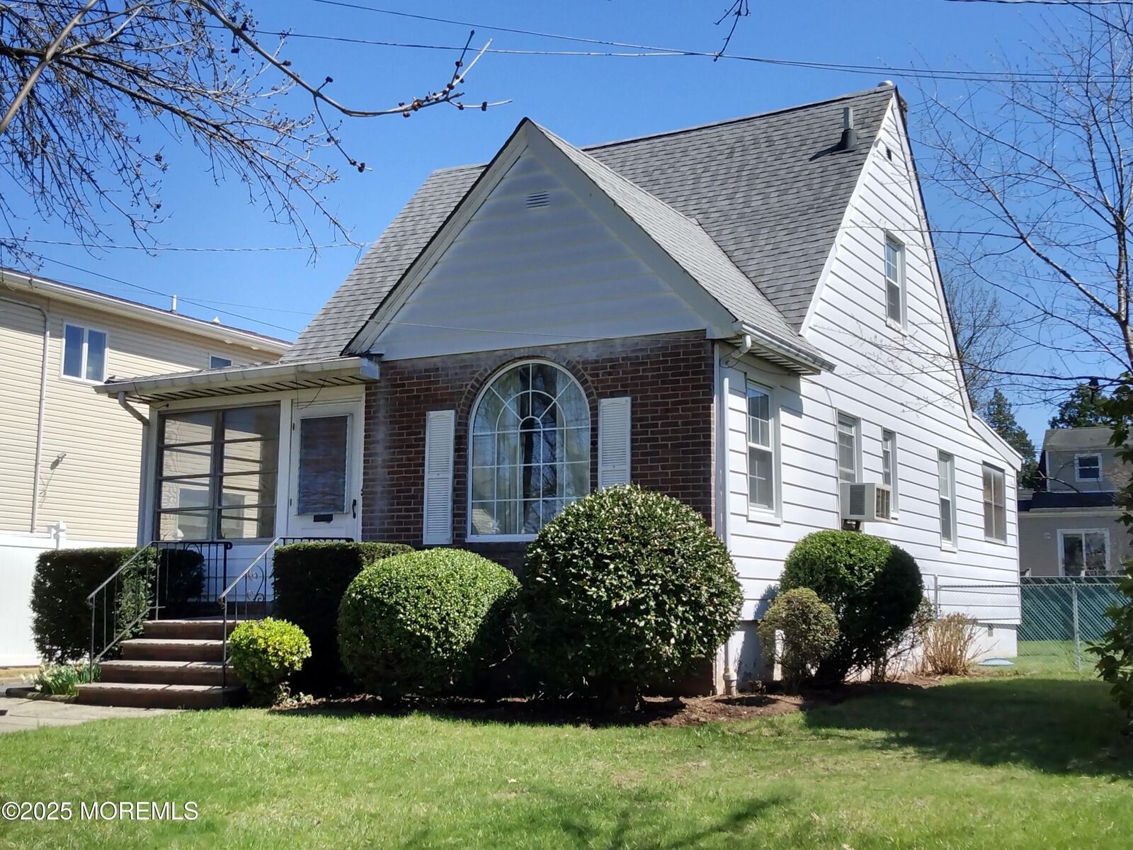 Property Photo:  311 Hillside Road  NJ 07036 