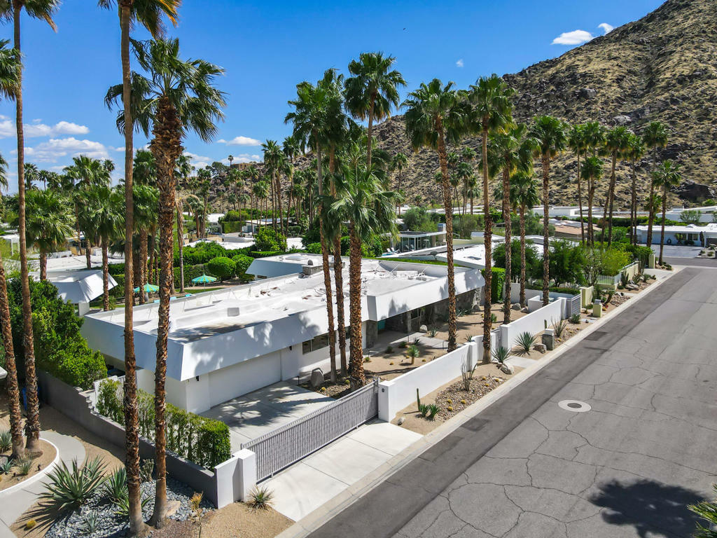 Property Photo: 670 N Rose Avenue CA 92262