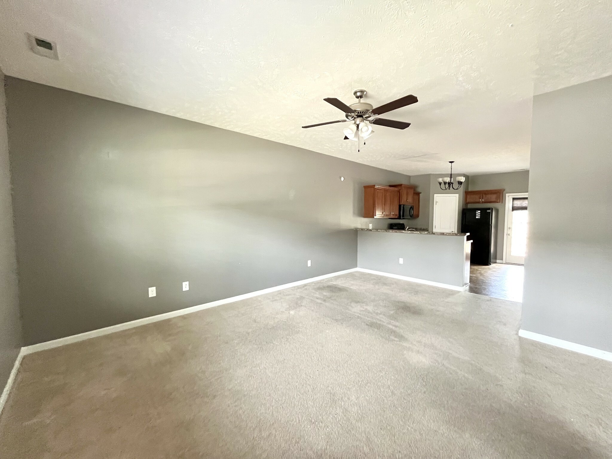Property Photo: 2431 New Holland Cir TN 37128