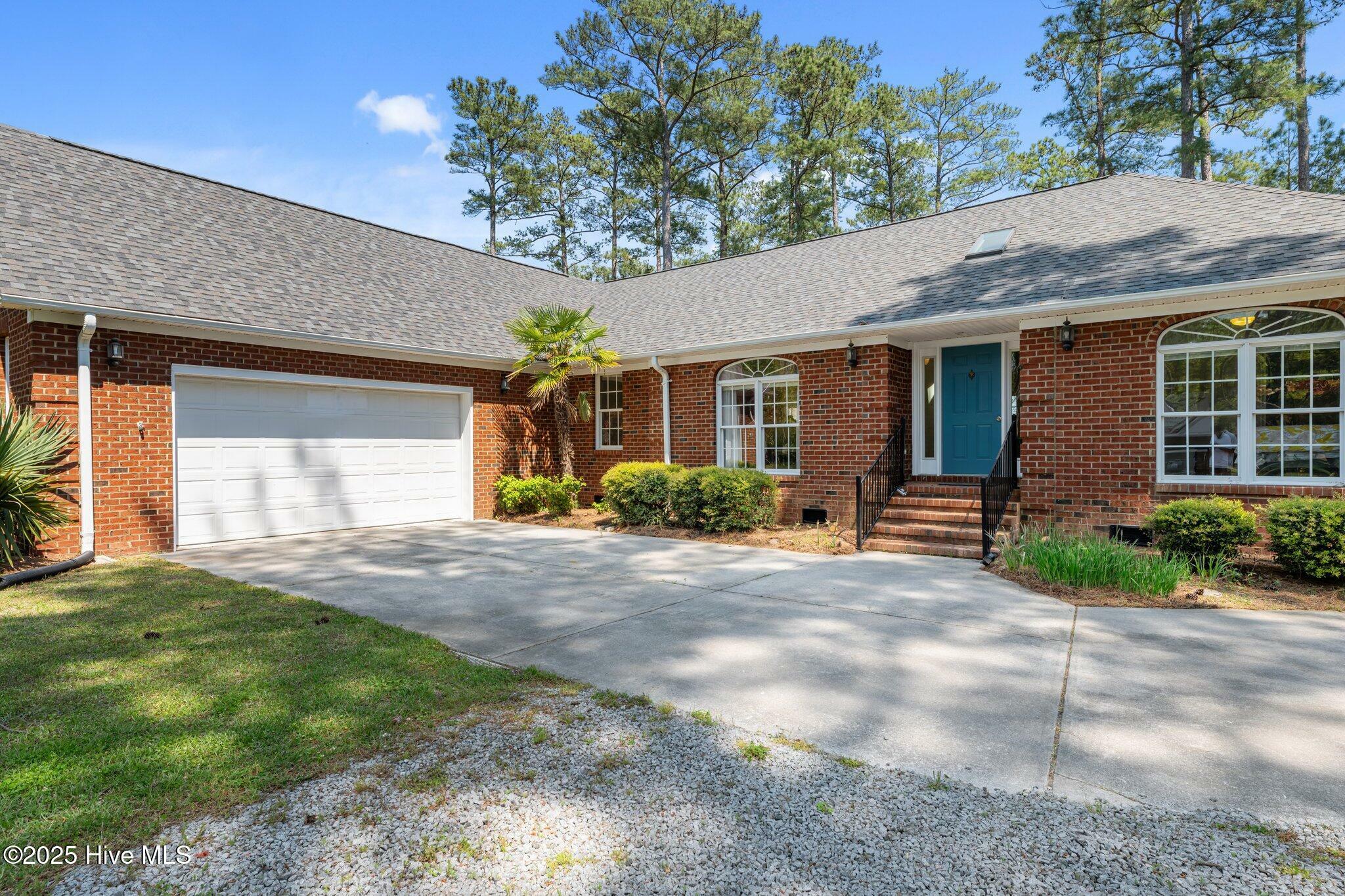Property Photo: 52 Shore Drive E NC 28571