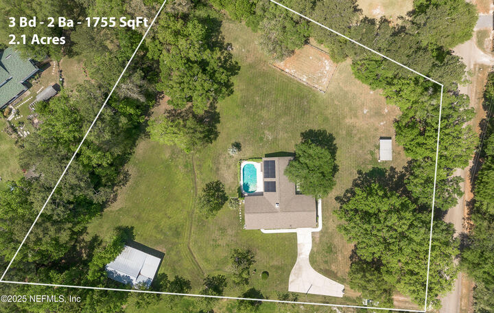 Property Photo: 4147 Saunders Drive FL 32068