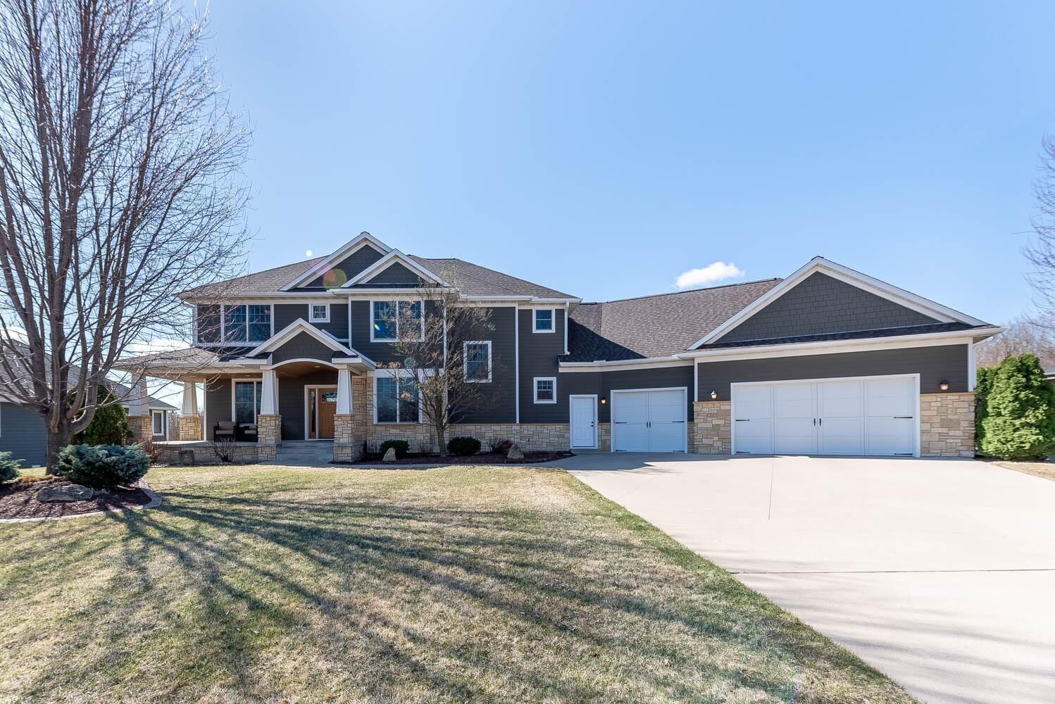 Property Photo: 113 Sienna Circle MN 56001