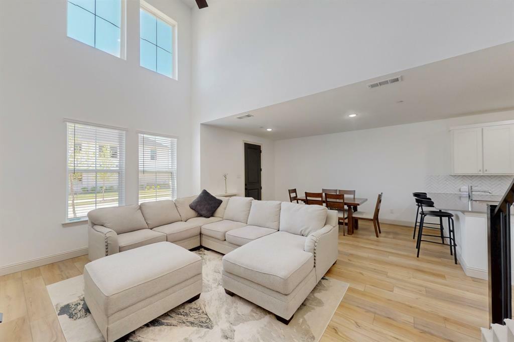 Property Photo: 2812 Bluejack Road TX 75071