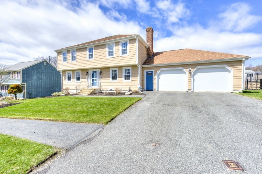 Property Photo: 6 Bailin Dr MA 01604