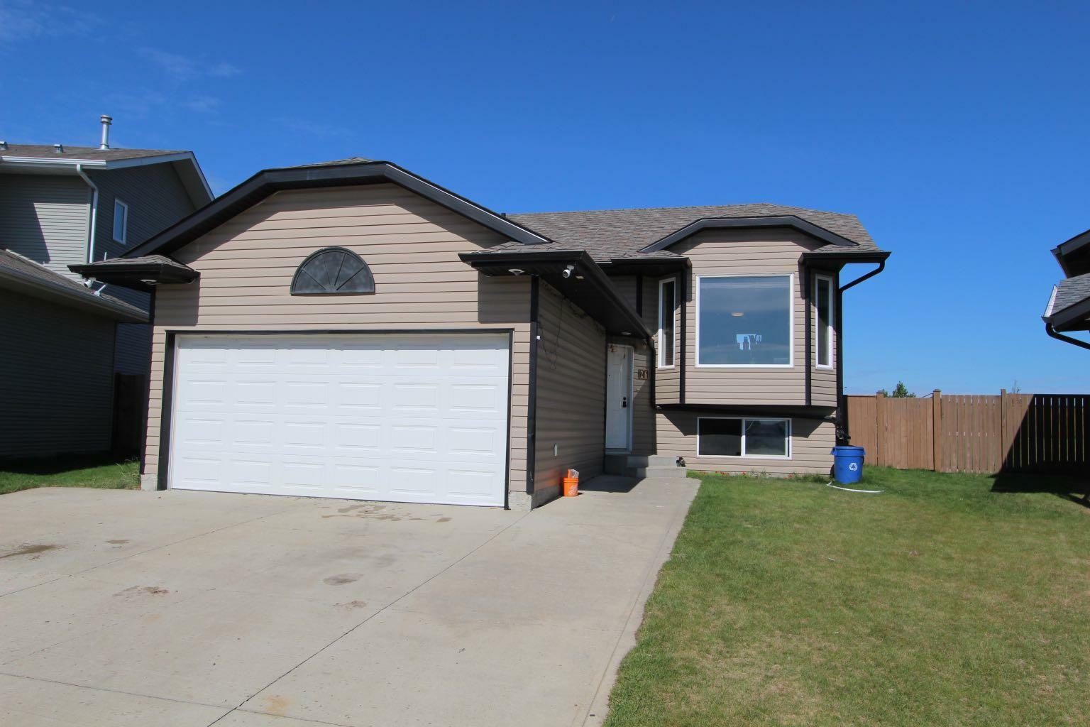 Property Photo: 26 Wilkinson Circle AB T4S 2N7