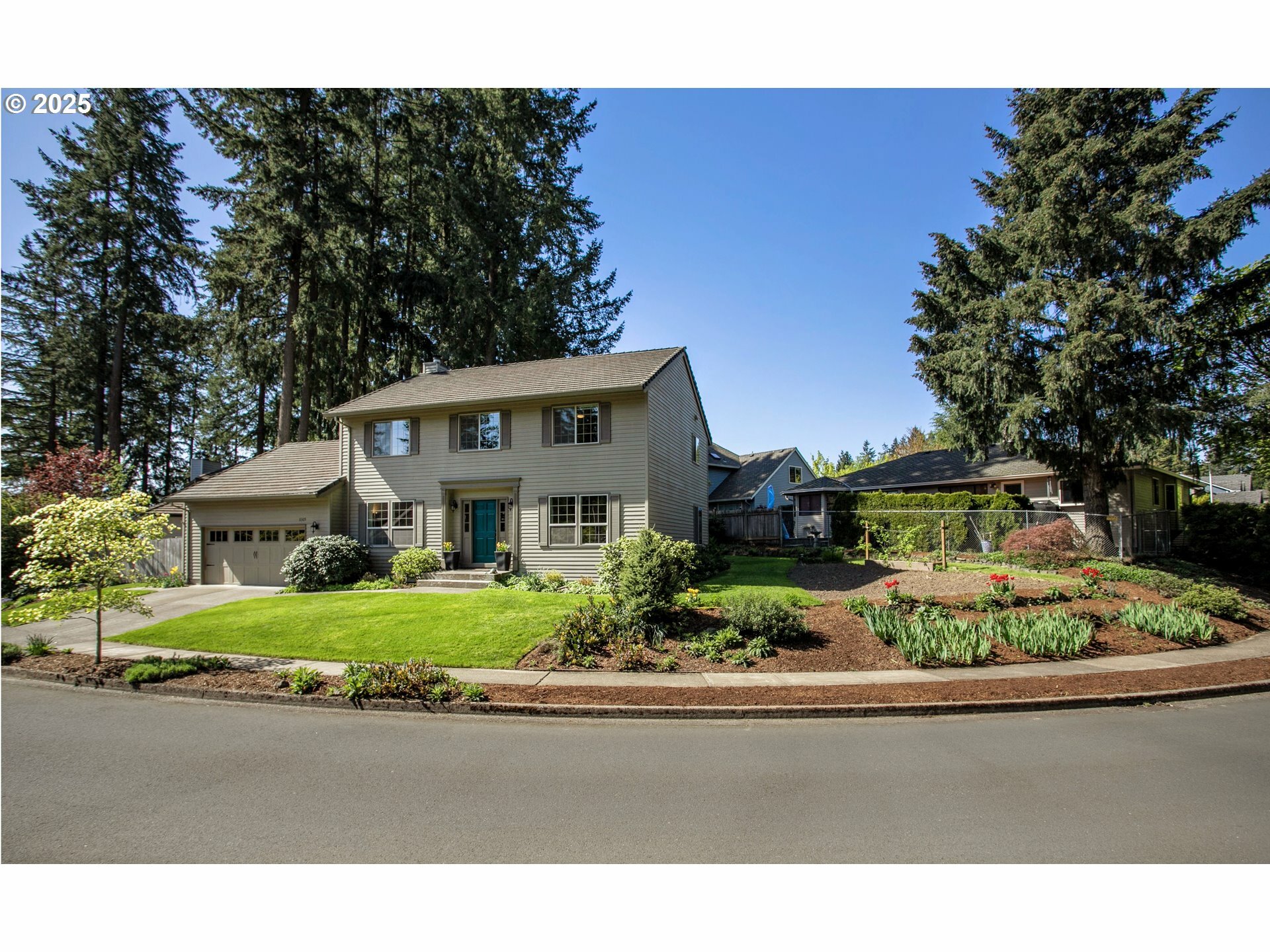 Property Photo: 8305 SW Secretariet Ter OR 97008