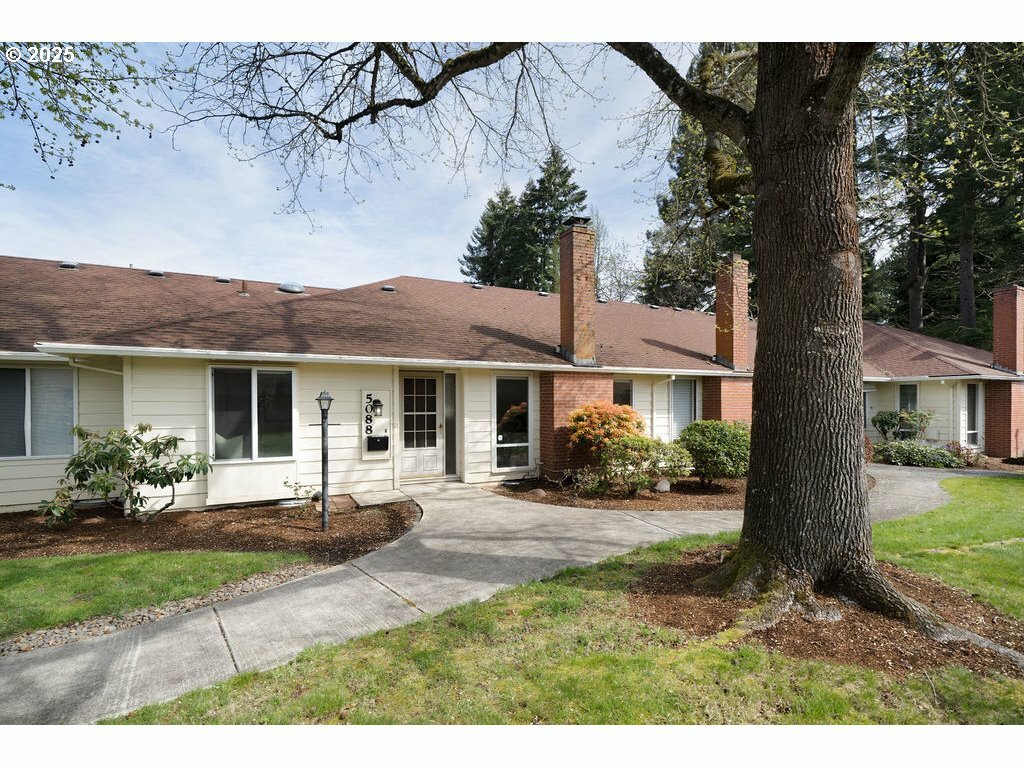 Property Photo: 5088 SW Rocklynn Pl OR 97005