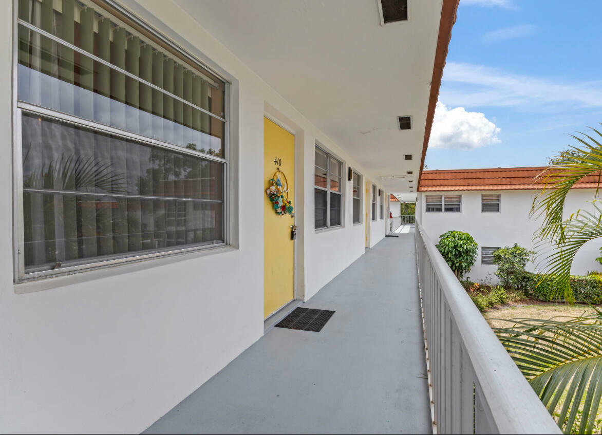 Property Photo: 1225 NW 21st Street 410 FL 34994