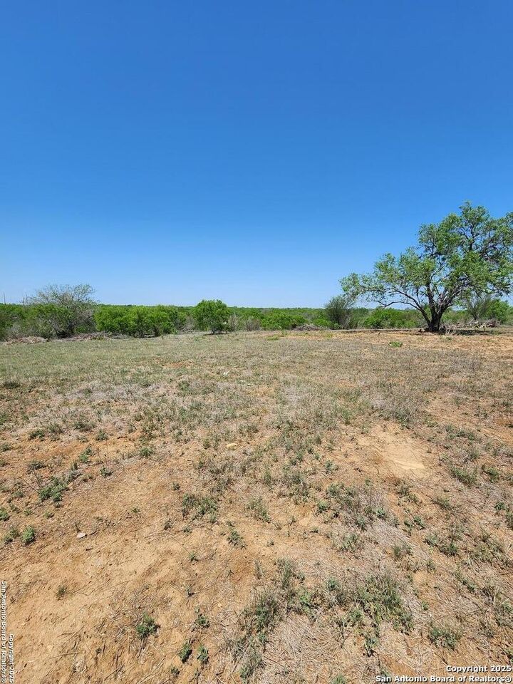 Property Photo: 10951 (Tract A) Kosub Ln TX 78223