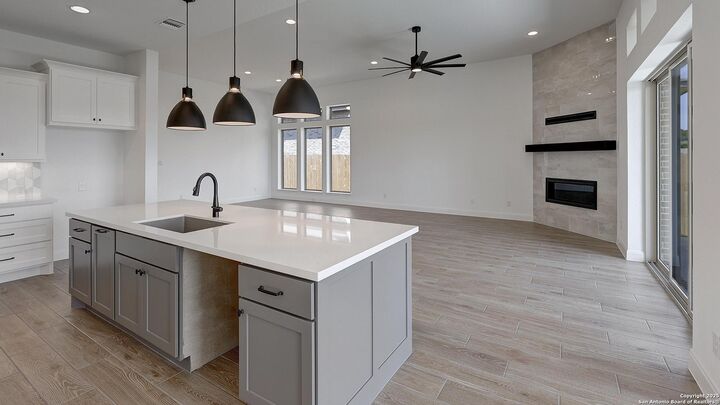 Property Photo: 10040 Forelock Creek TX 78254