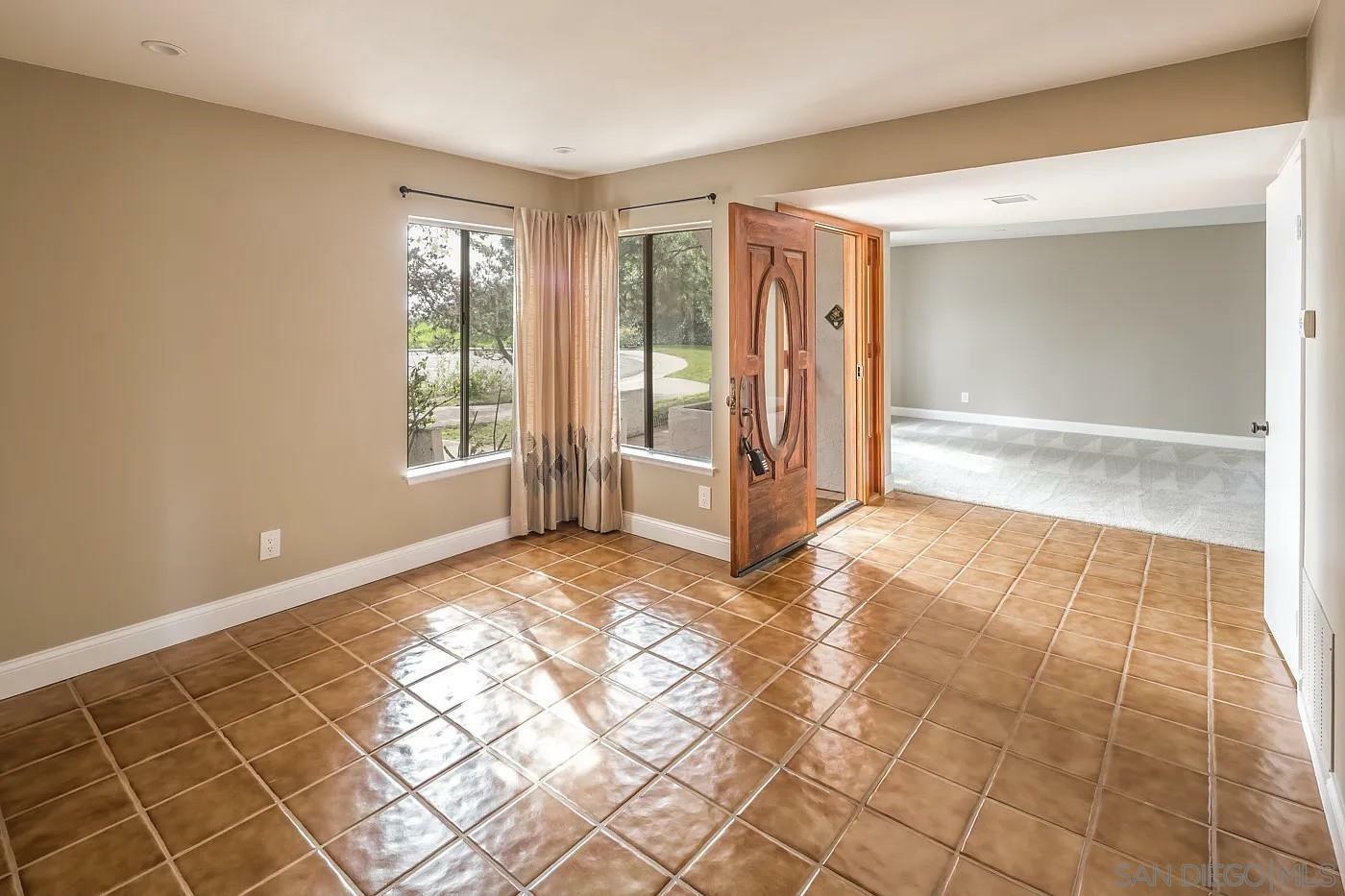 Property Photo: 2640 Longboat Cv CA 92014