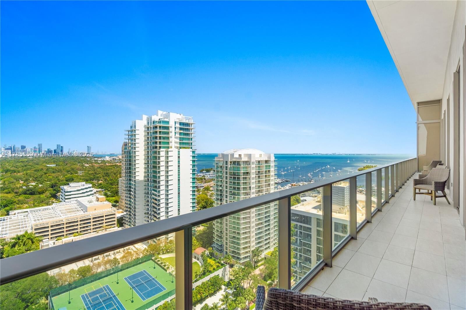 Property Photo: 2678 Tigertail Ave Ph4 FL 33133