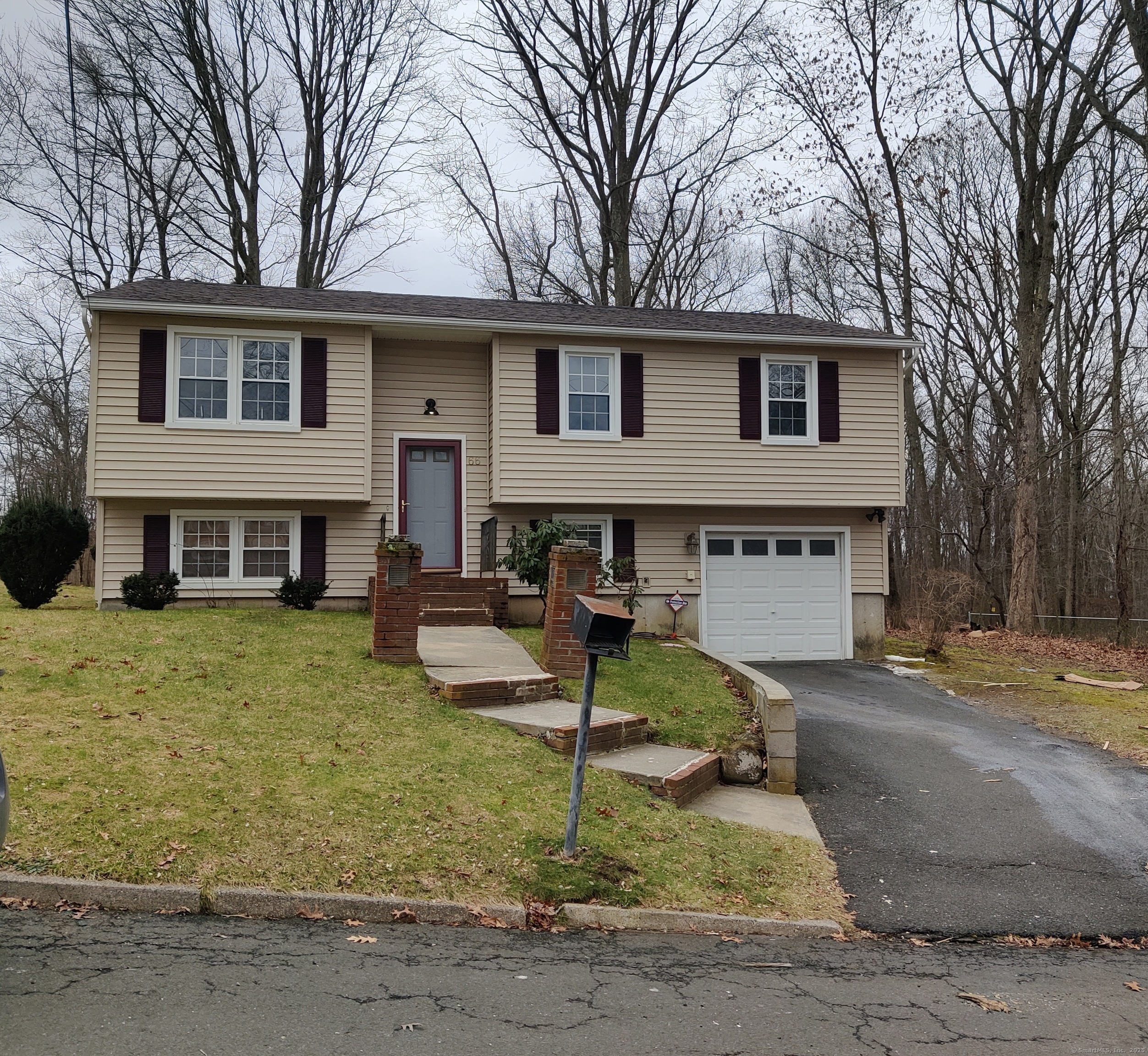 Property Photo: 66 Ashford Street CT 06516