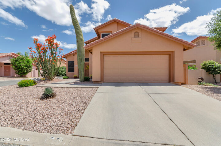 Property Photo: 3579 W Sky Ridge Loop AZ 85742