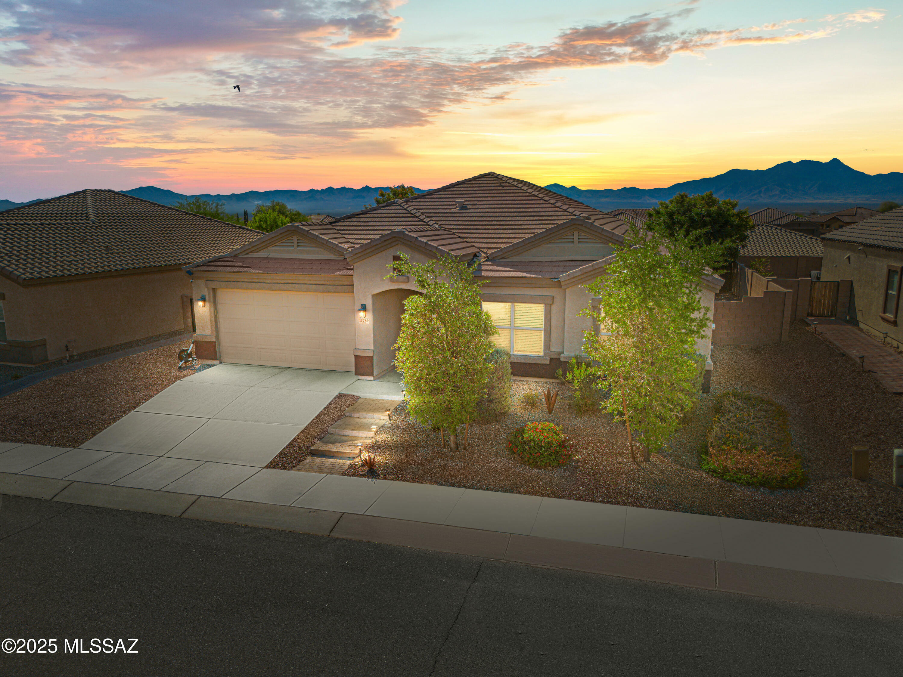 Property Photo: 17789 S Silent Meadows Path AZ 85629
