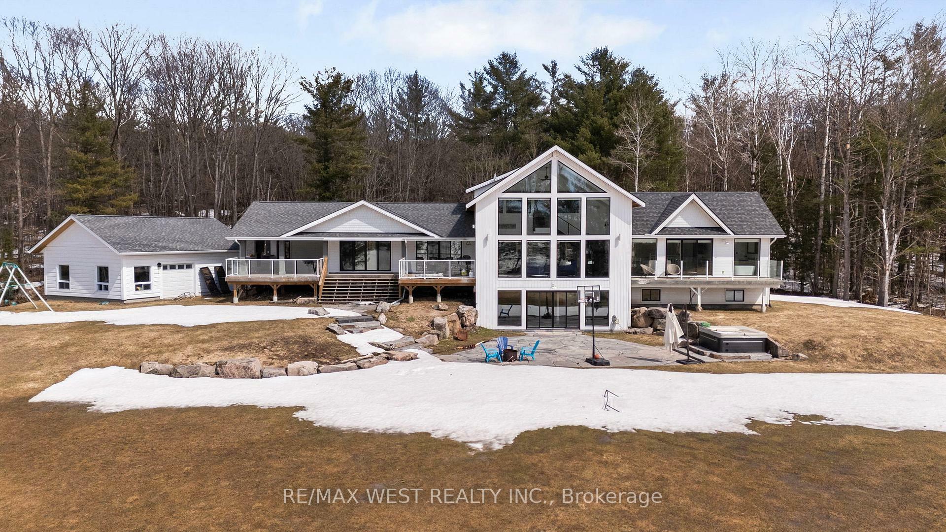 Property Photo: 1331 South Monck Drive 1 ON P1L 1W8