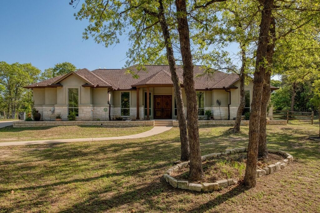 Property Photo: 146 Kingwood Drive TX 78621