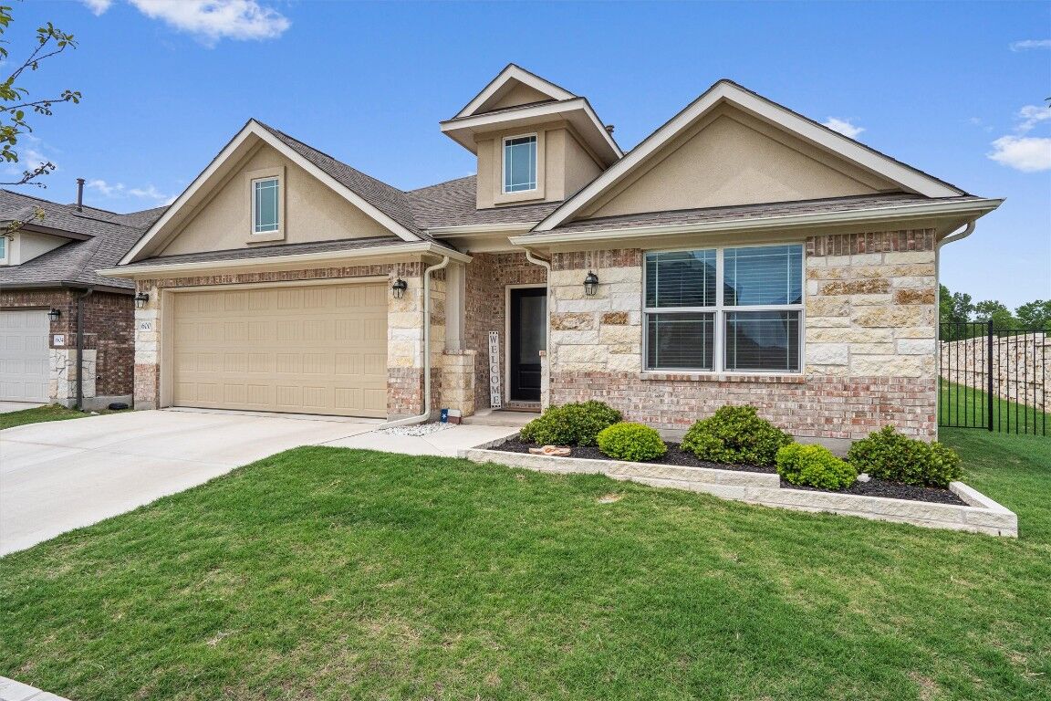 Property Photo: 600 Spurlock Way TX 78642