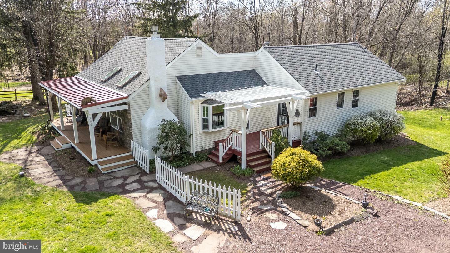 Property Photo: 562 Geigel Hill Road PA 18942