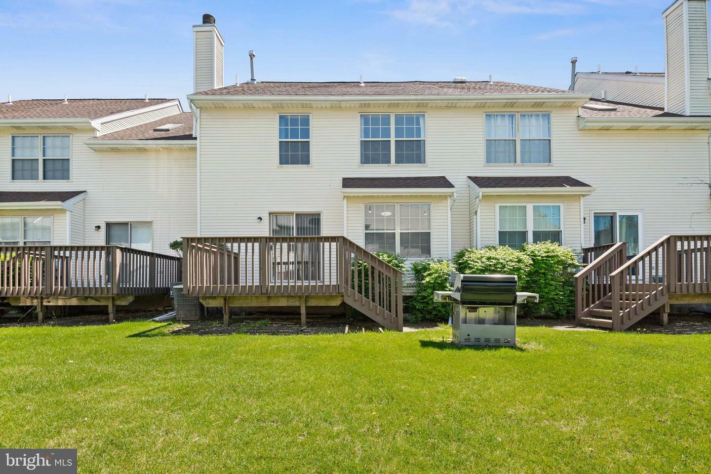 Property Photo: 204 Concord Place NJ 08902