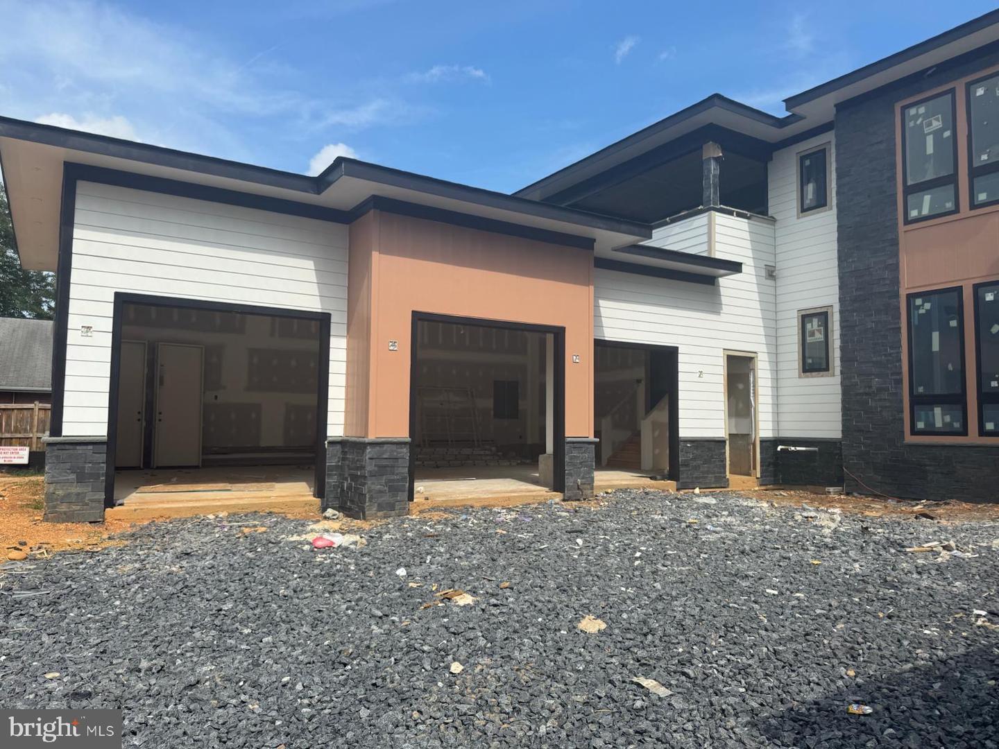 Property Photo:  2113 Chain Bridge Road  VA 22182 