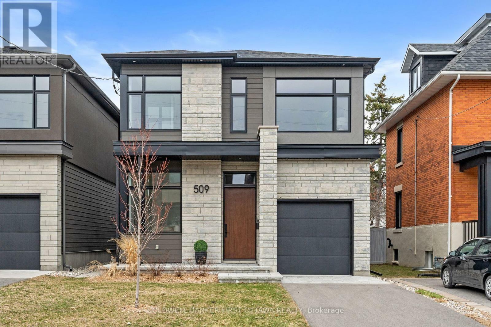 Property Photo: 509 Edison Avenue ON K2A 1V3