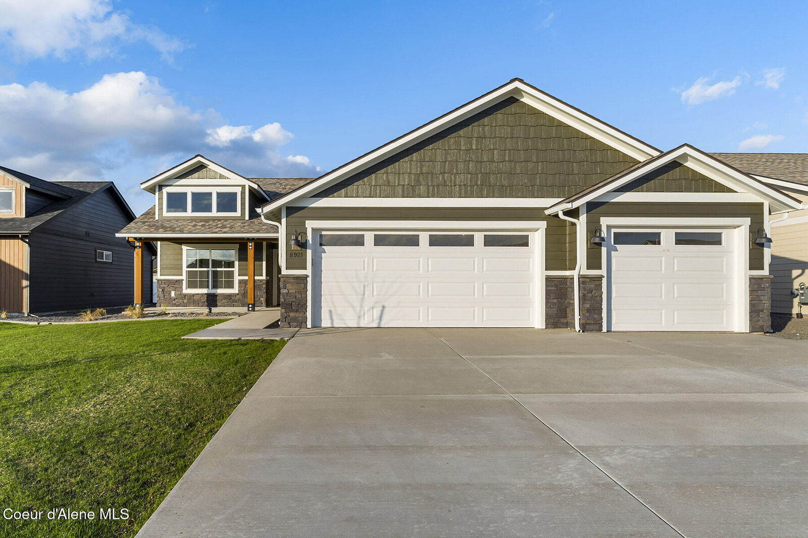 Property Photo:  8921 W Cultivator Ave  ID 83858 