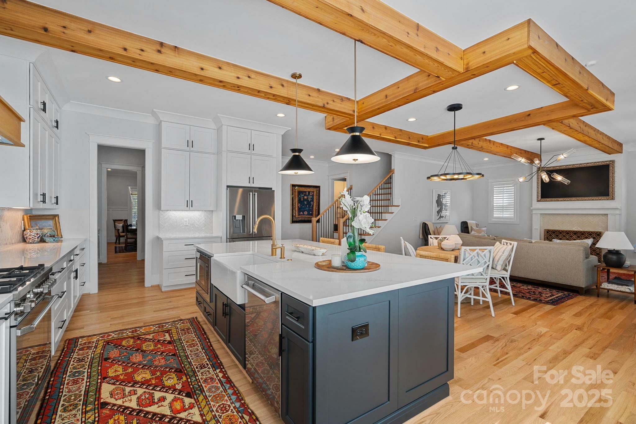 Property Photo: 3228 E Ford Road NC 28205
