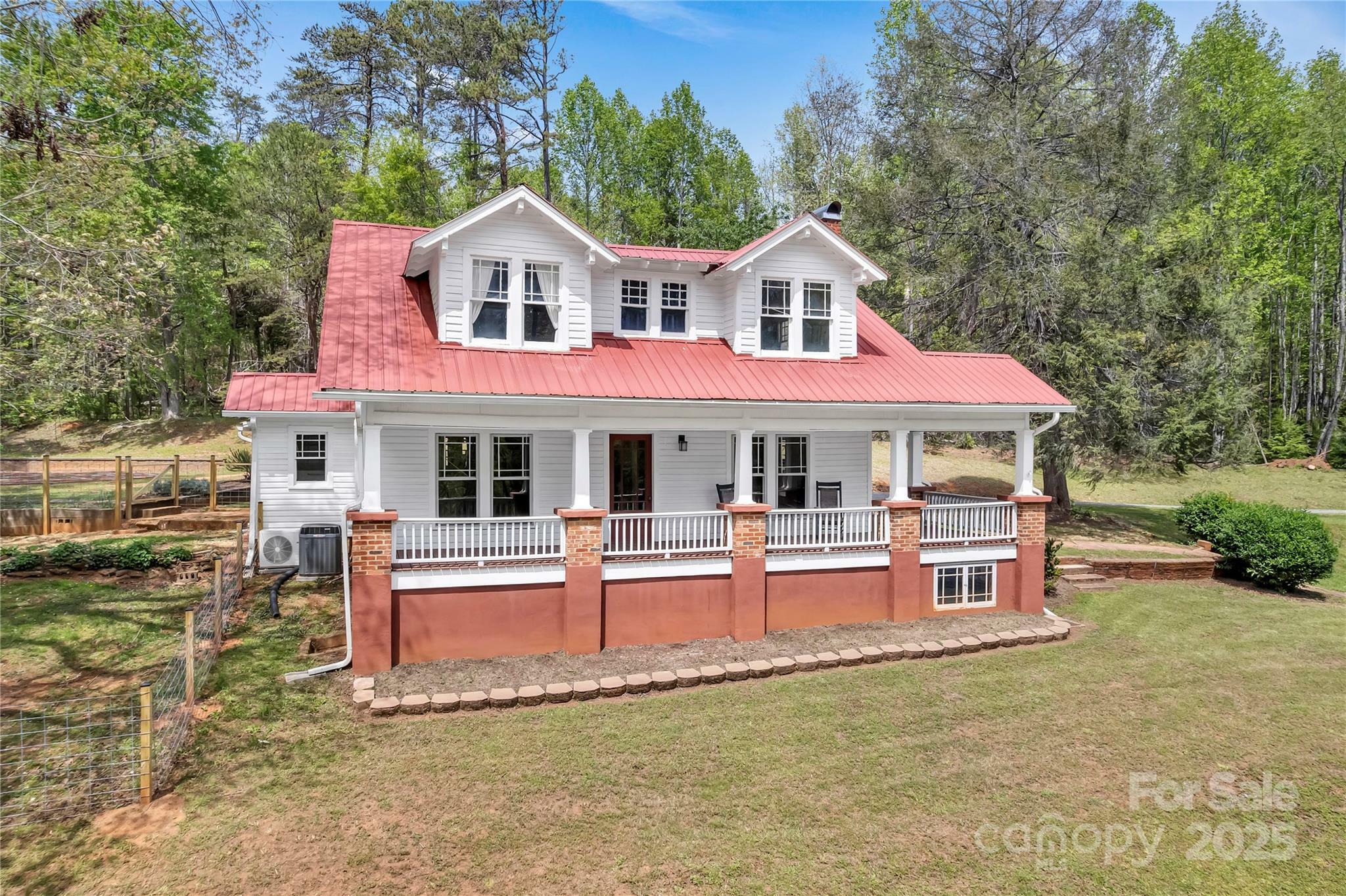 Property Photo: 516 Maple Creek Road NC 28139