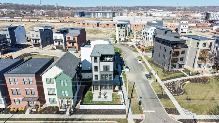 Property Photo:  2940 Robertson Avenue  OH 45209 