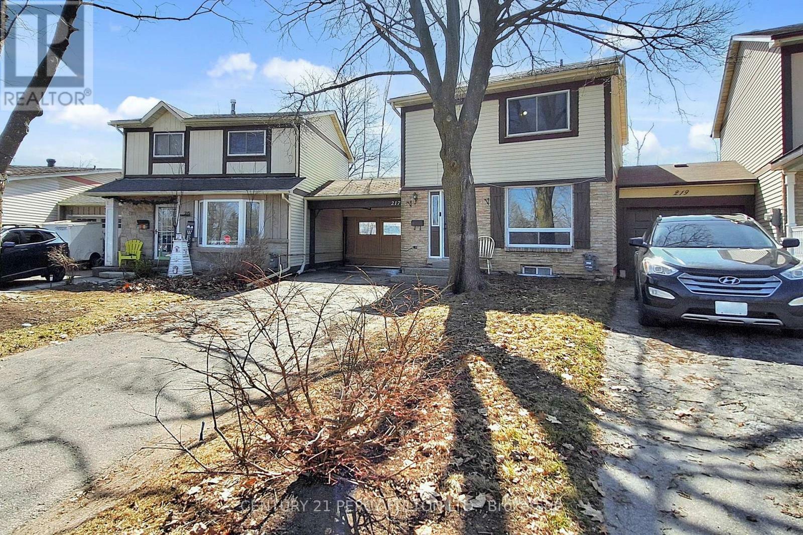 Property Photo: 217 Cundles Road West ON L4N 4Y2