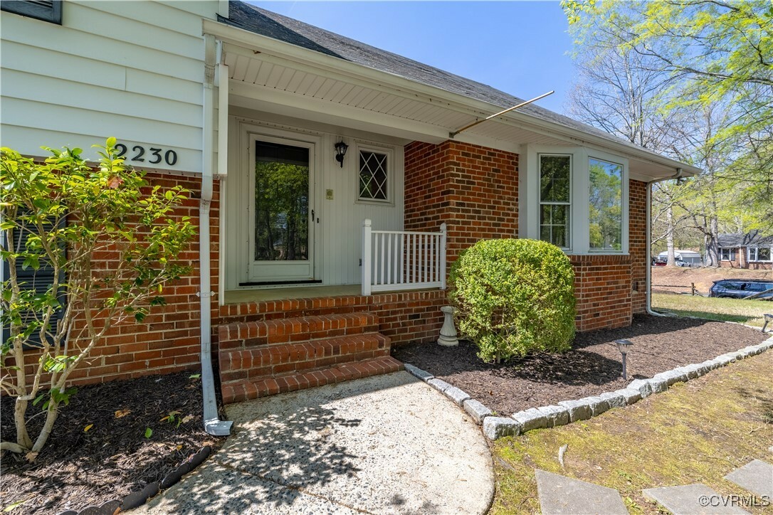 Property Photo: 2230 Lauderdale Drive VA 23238