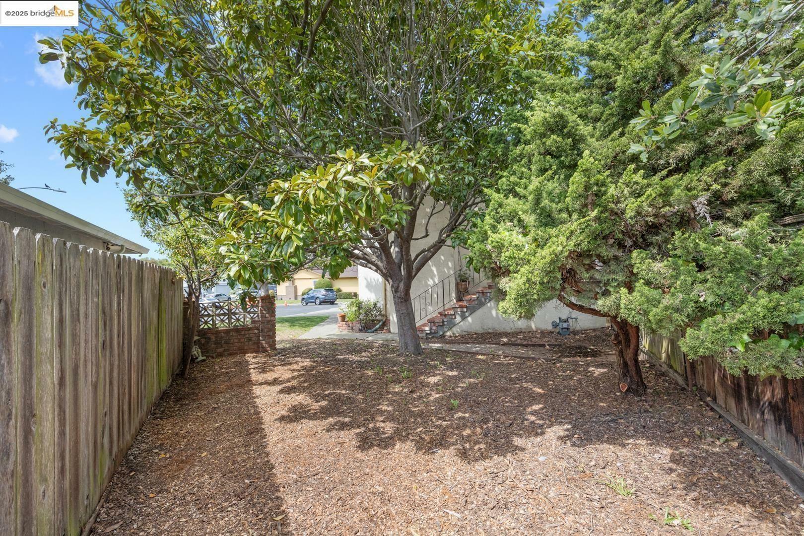Property Photo: 2821 Erin Ct CA 94806