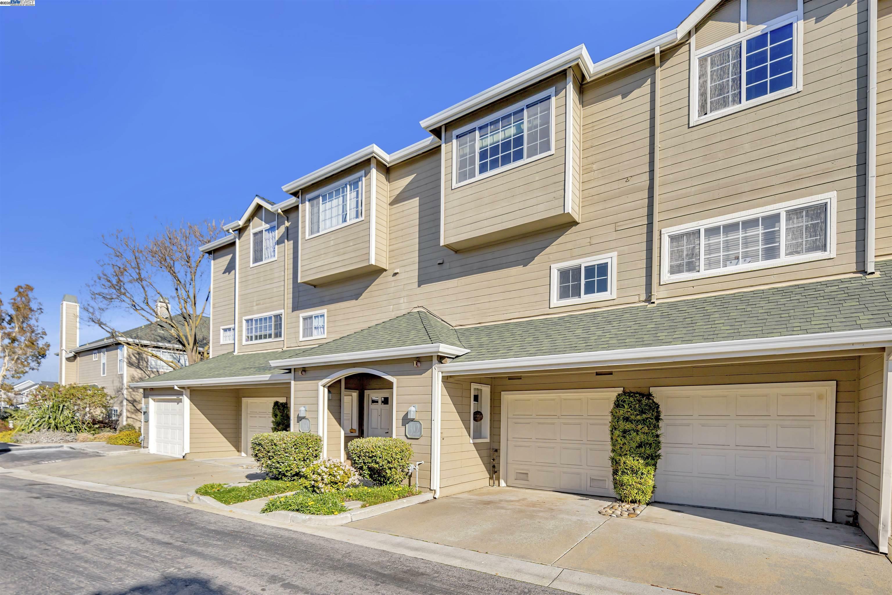Property Photo: 312 Treasure Island Dr CA 94002