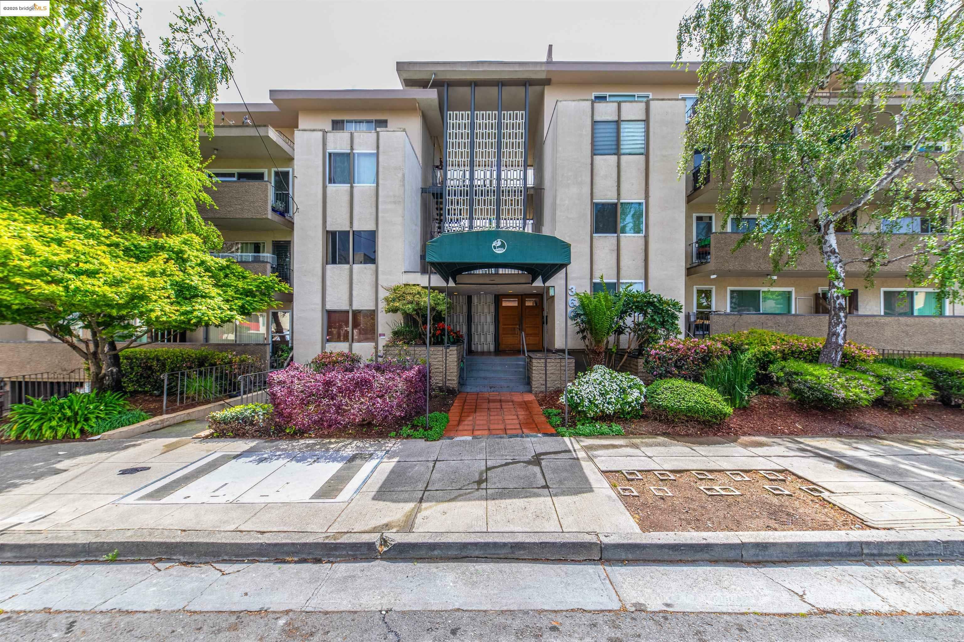 360 Vernon St Apt 209  Oakland CA 94610 photo