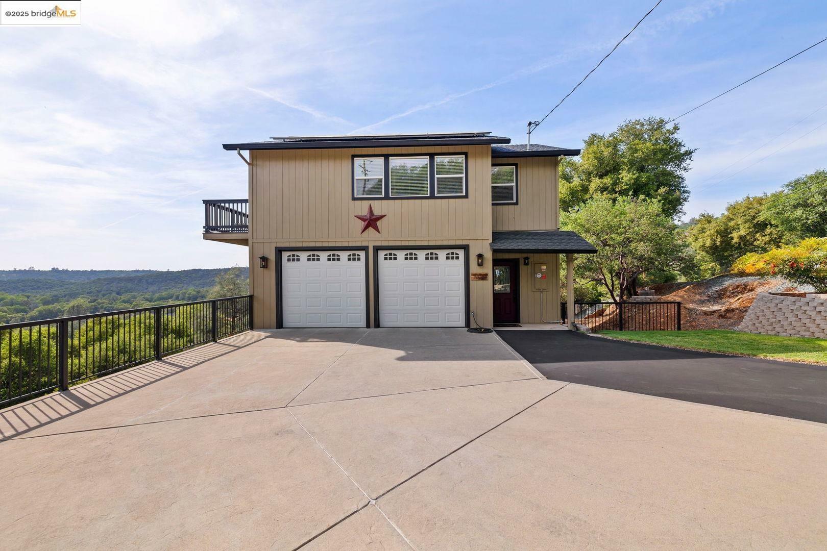 Property Photo: 19061 North Dr CA 95327