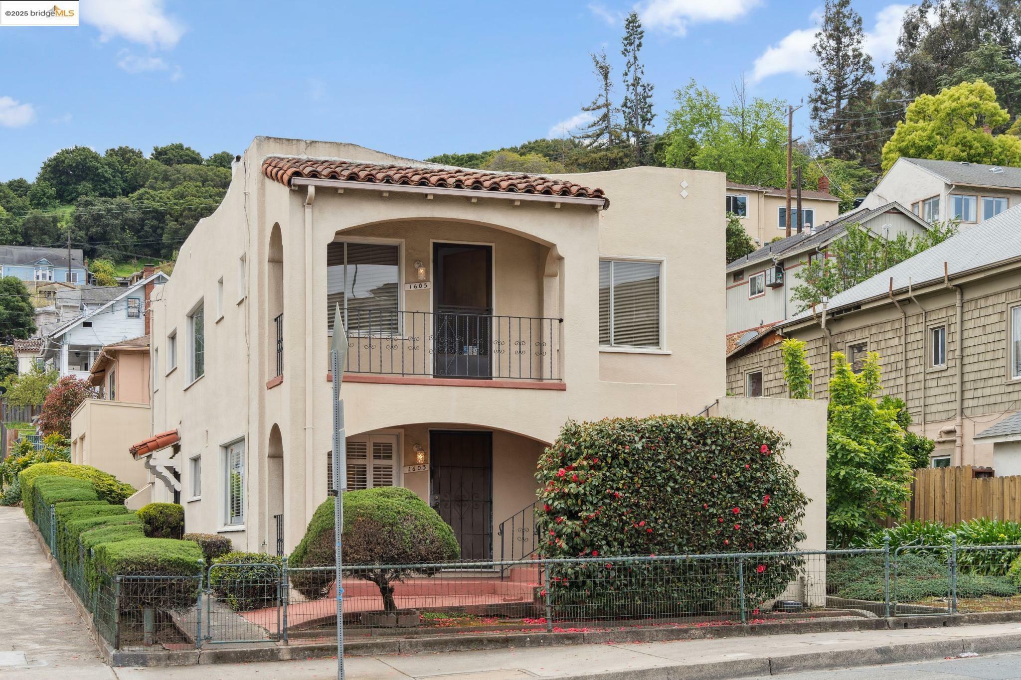 1605 Pomona St  Crockett CA 94525 photo
