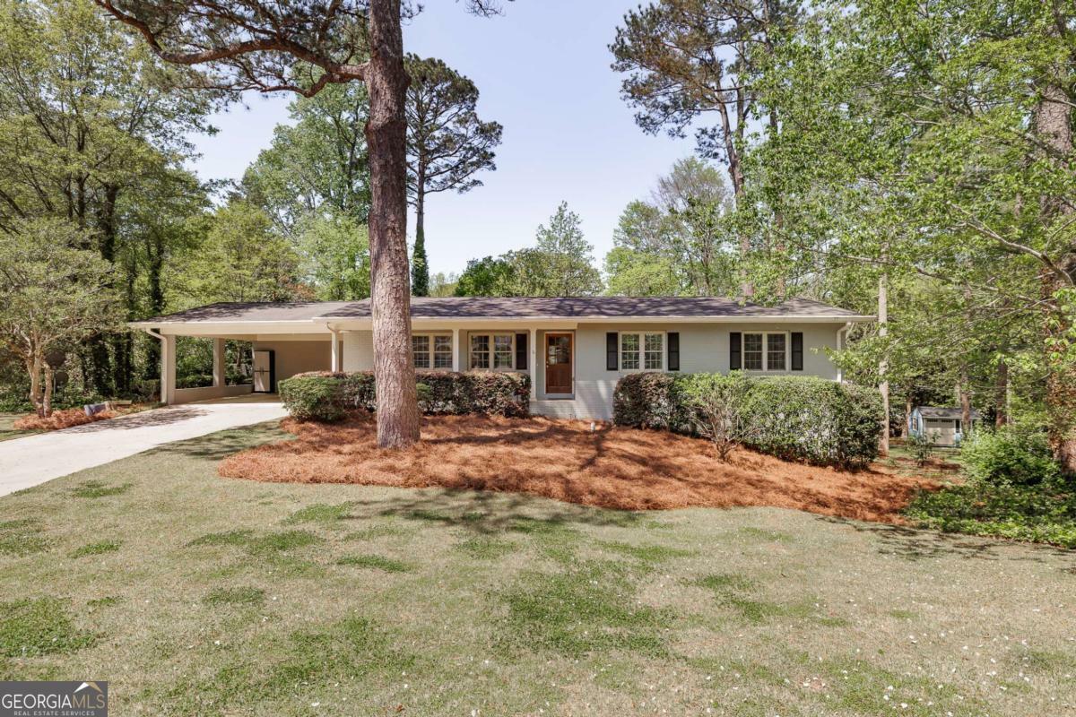 Property Photo: 155 Jane Circle GA 30606