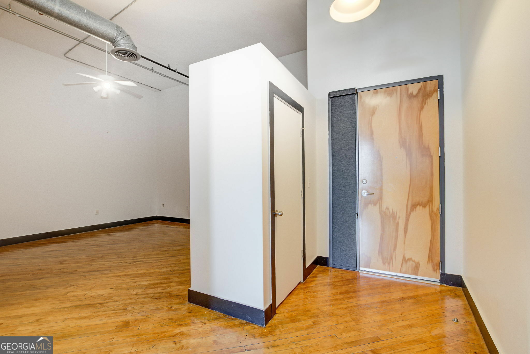 Property Photo: 87 Peachtree Street SW 508 GA 30303