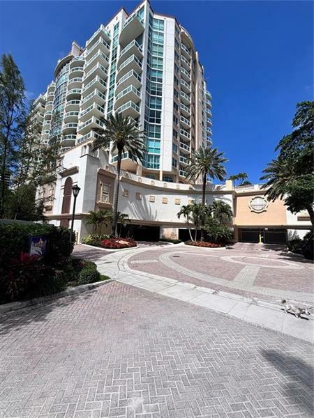 Property Photo: 2845 NE 9th St 605 FL 33304