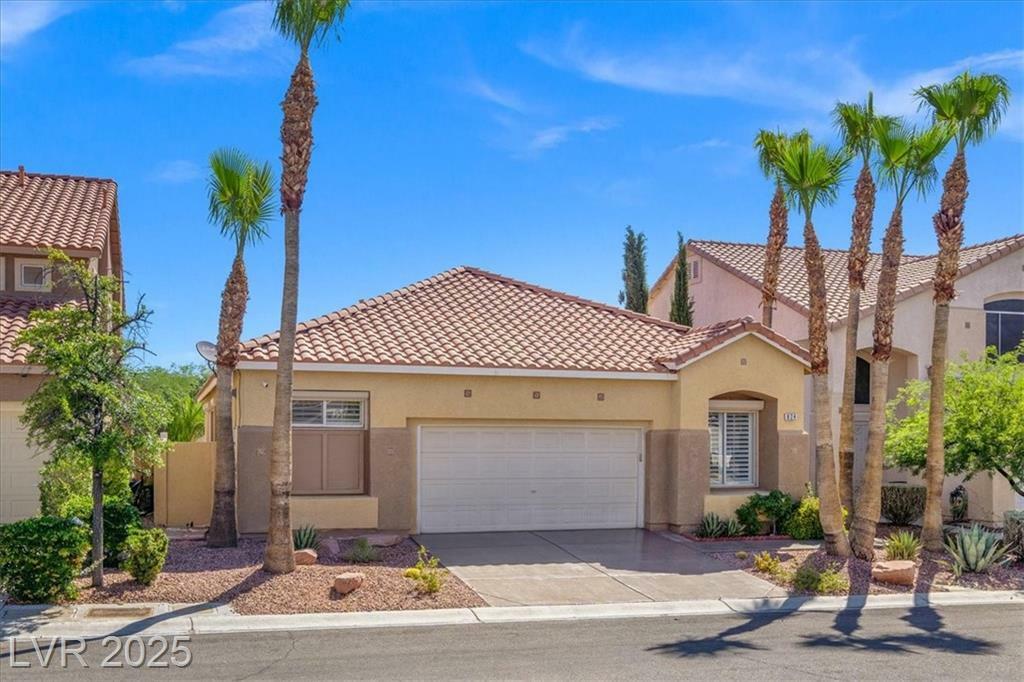 Property Photo: 824 Cambridge Cross Place NV 89144