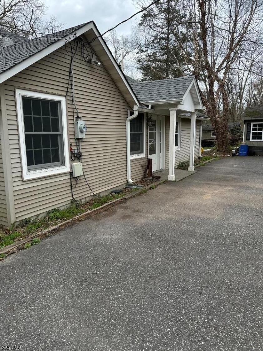 213 Liberty Corner Rd  Bernards Twp. NJ 07931 photo