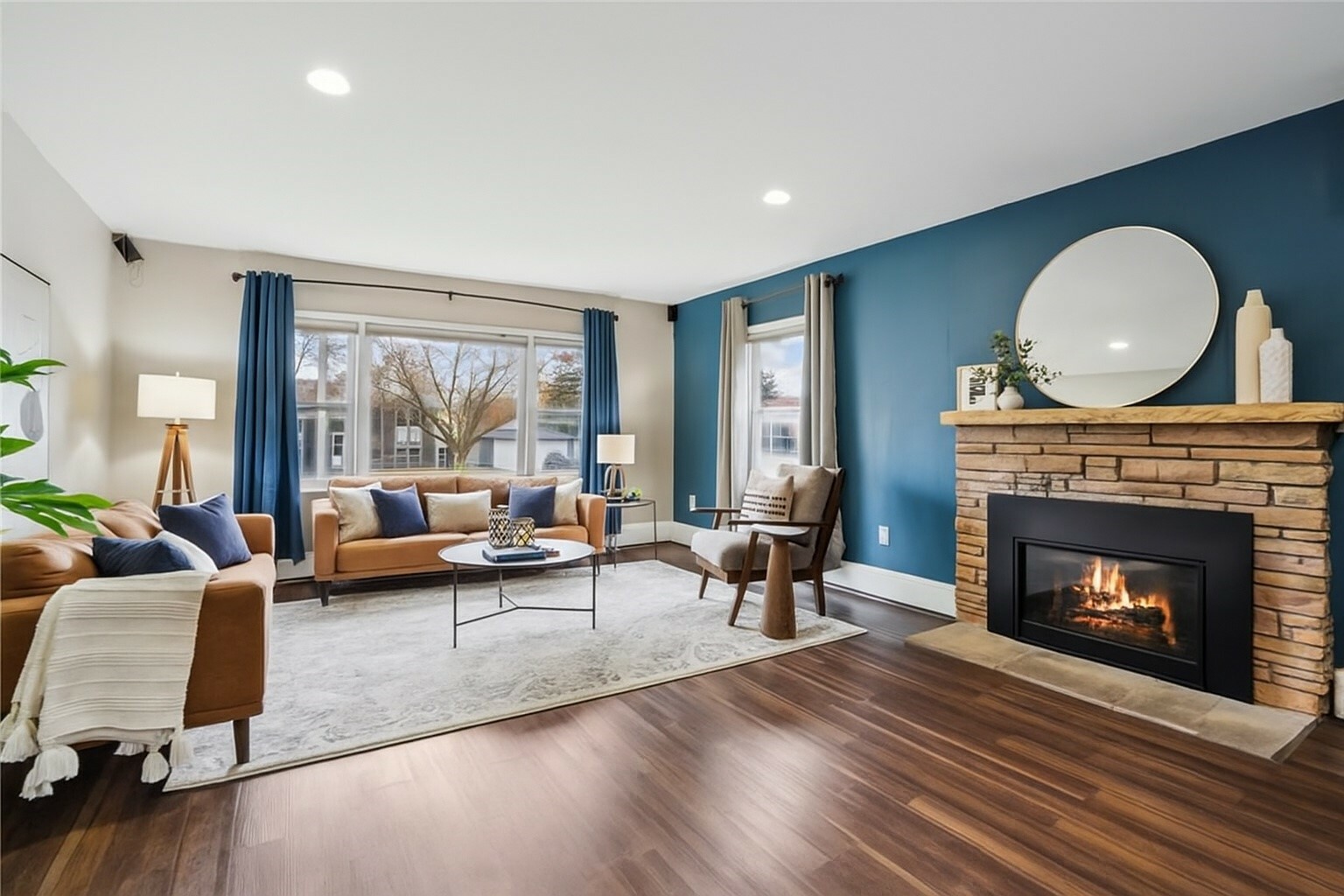 Property Photo: 1804 E 33rd Street IA 50317