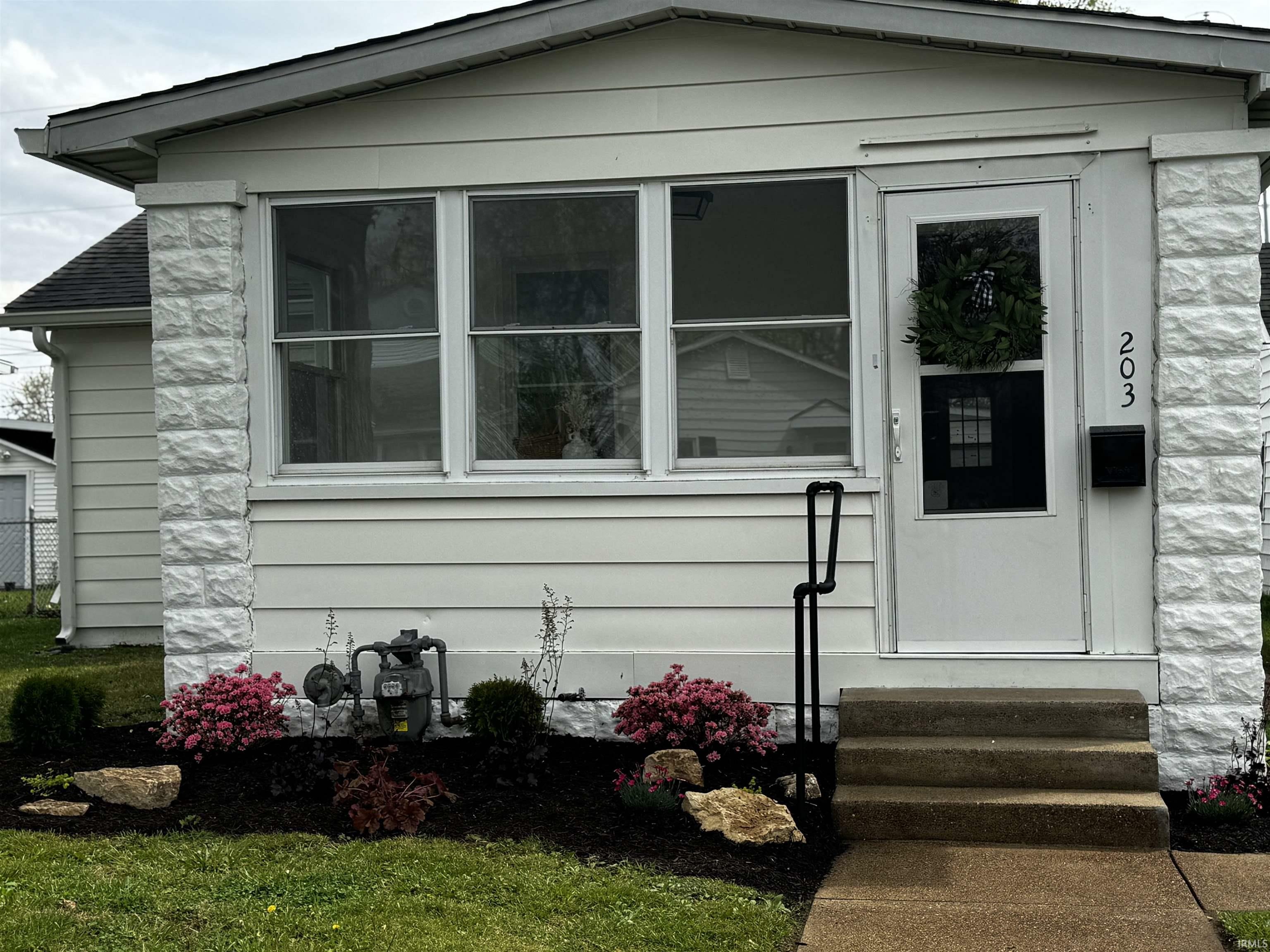 Property Photo:  203 Van Dusen Avenue  IN 47711 