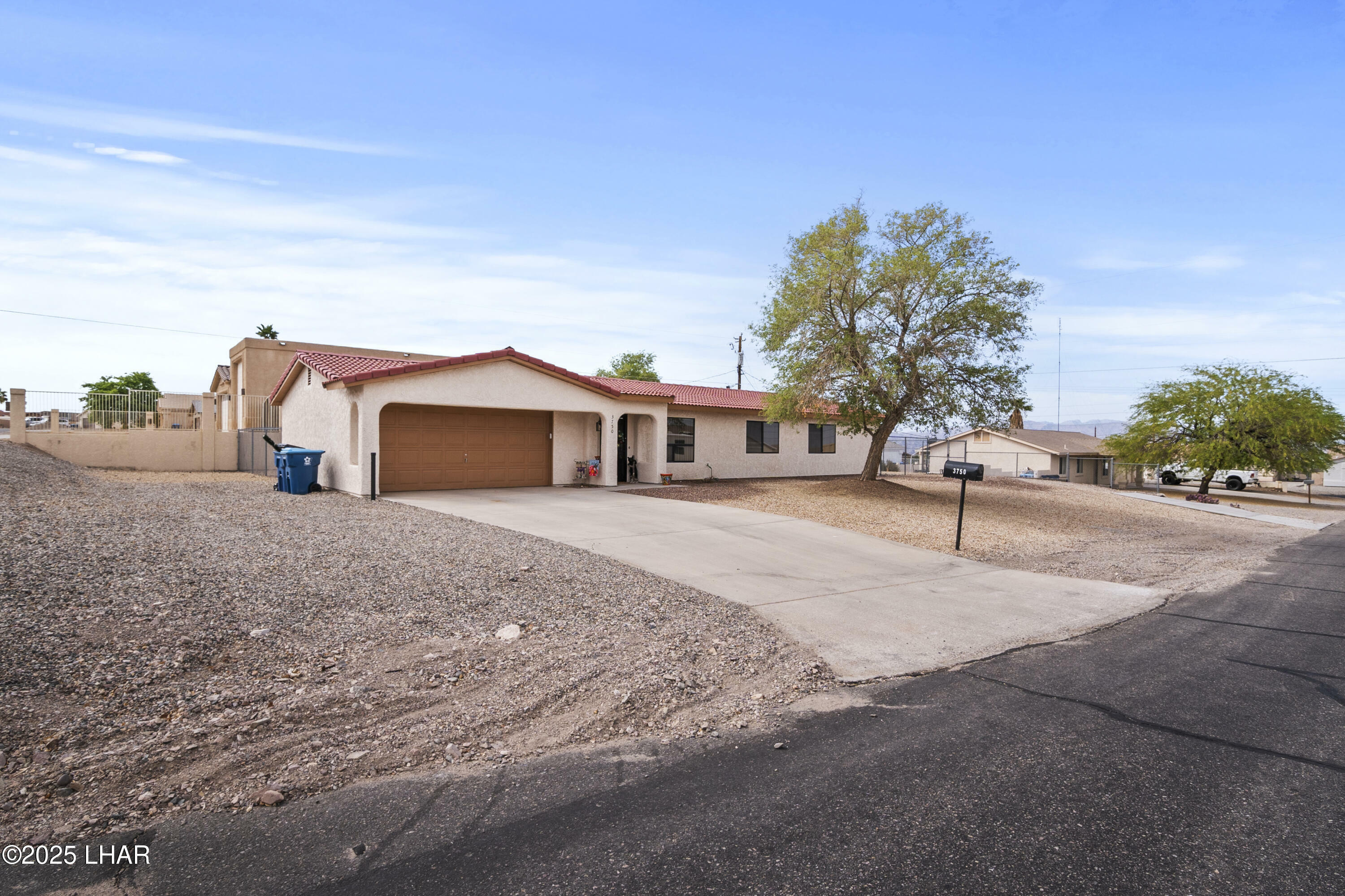 Property Photo: 3750 Churchill Dr AZ 86406
