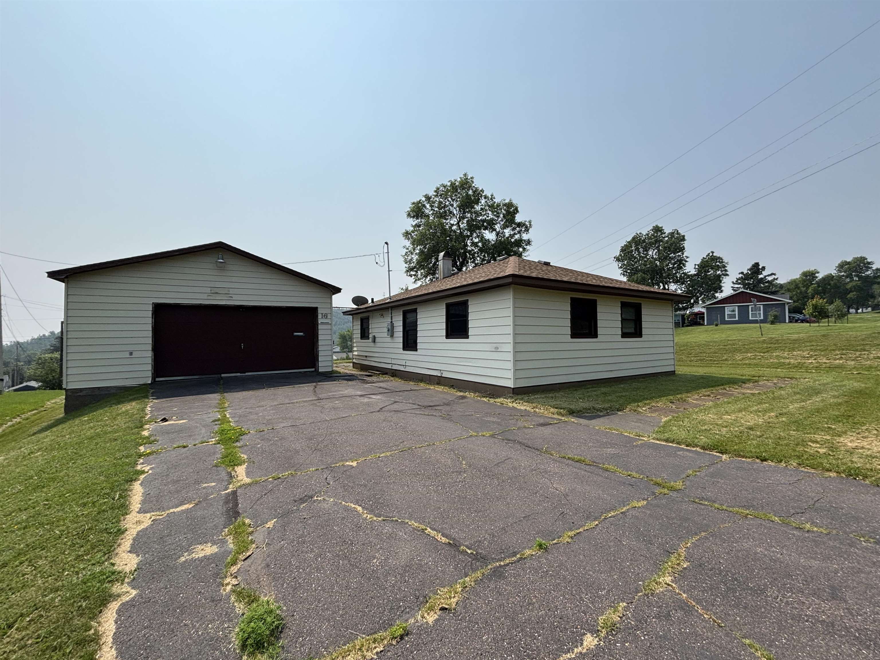 Property Photo:  16 Carter Ln  MN 55614-1314 